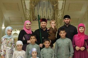 Ramzan Kadyrov - biografija, informacije, osebno življenje